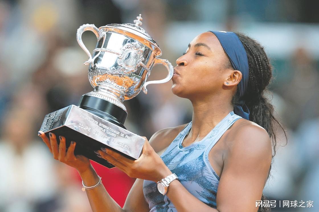 当桂冠成为重负,高芙的十字路口与灵魂之问